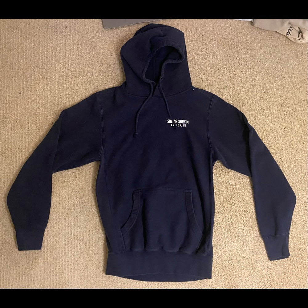 She be surfin navy hoodie